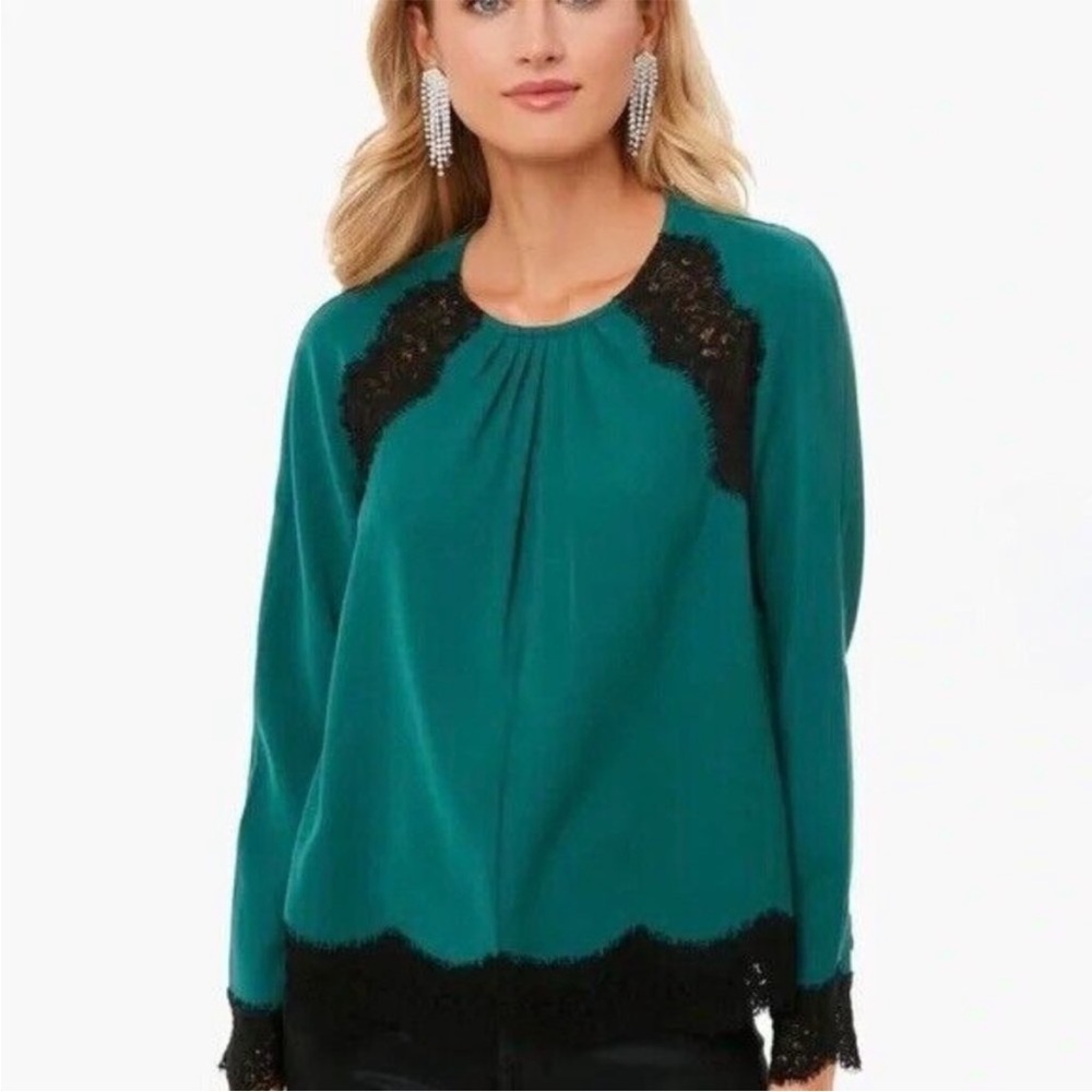 Tuckernuck Juniper Vail Blouse Green Black Scalloped Lace Blouse NWT Size Small